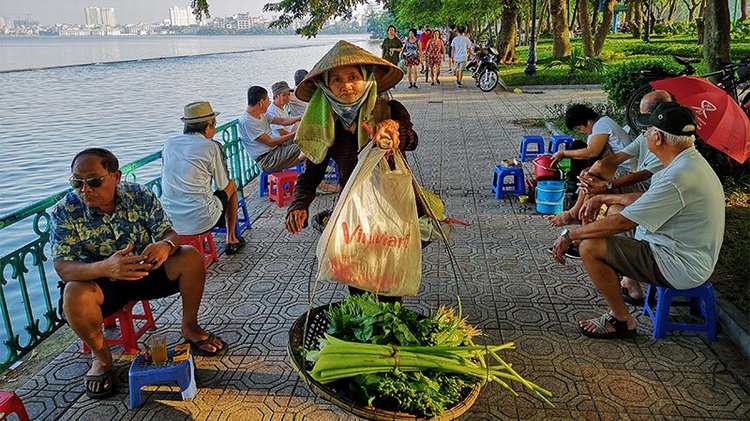 Photos of daily life in Hanoi