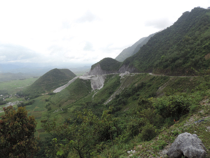 Thung Khe pass to Mai Chau
