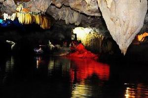 Thien Ha cave in Ninh Binh